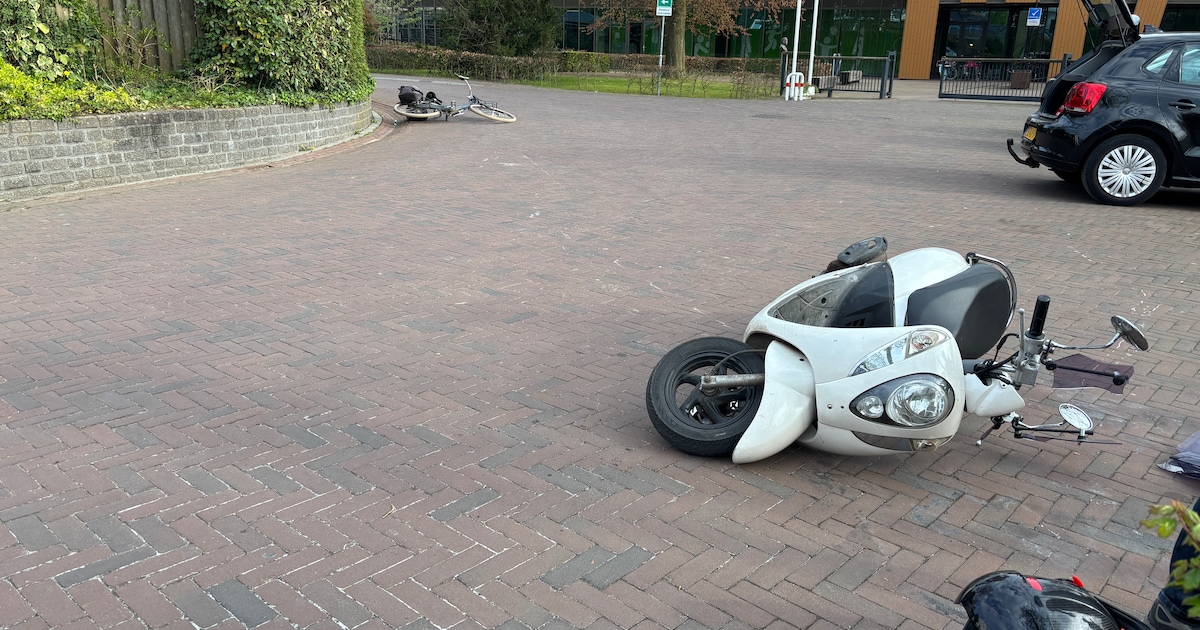 Fietser en brommerrijder botsen in Twello