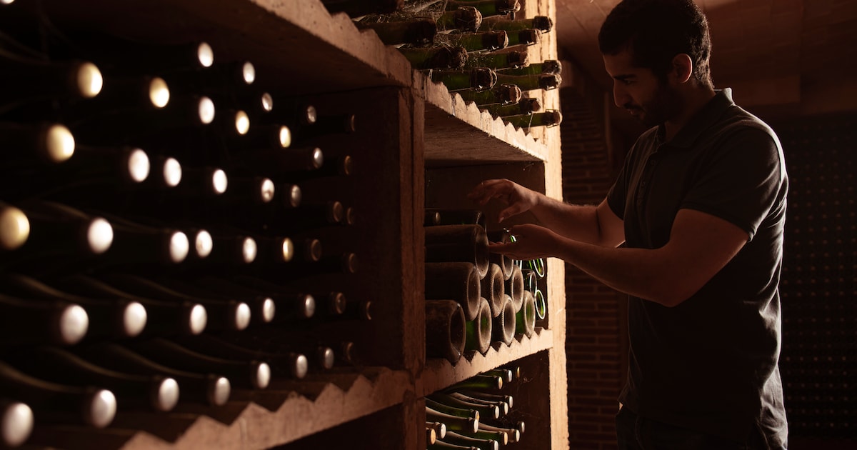 Twentse importeur kan niet meer rekenen op wijn die tot 1350 euro per fles kost en pikt dat niet