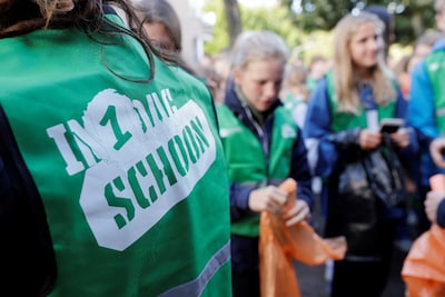 Veluwse gemeenten ruimen dag lang afval op, deelnemers kunnen geld inzamelen voor goed doel