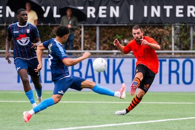 Wat een goal! Amateurvoetballer kopieert de wondervolley van Marco van Basten