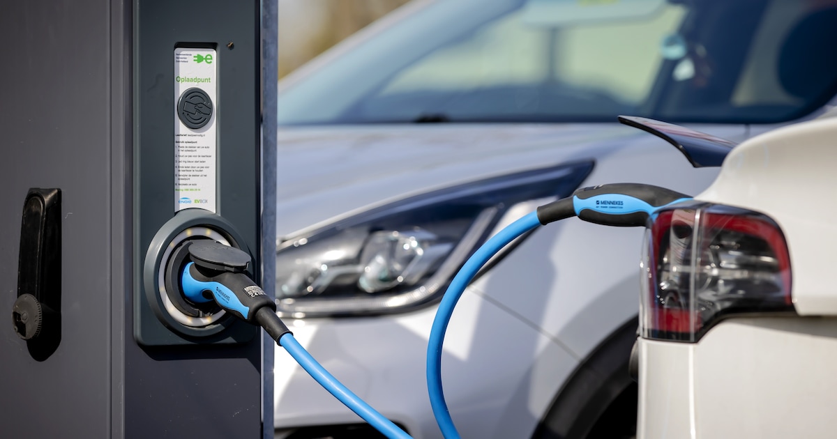 Gemeente Leusden ontvangt ruim vierhonderd reacties over nieuw te plaatsen laadpalen