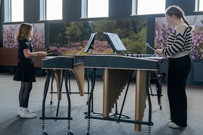 Dit stuurden jullie in: Succes voor slagwerkduo uit Elspeet • Jannette beklimt de Mont Ventoux voor 