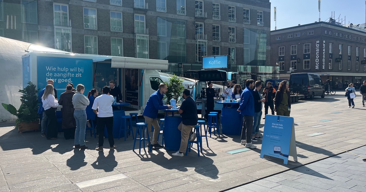 Vraag over je aangifte? De Belastingdienstbus staat binnenkort in Zwolle