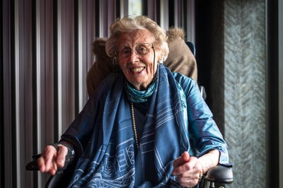 Yske viert haar honderdste verjaardag op een bijzondere dag: ‘Bijna altijd gestemd’