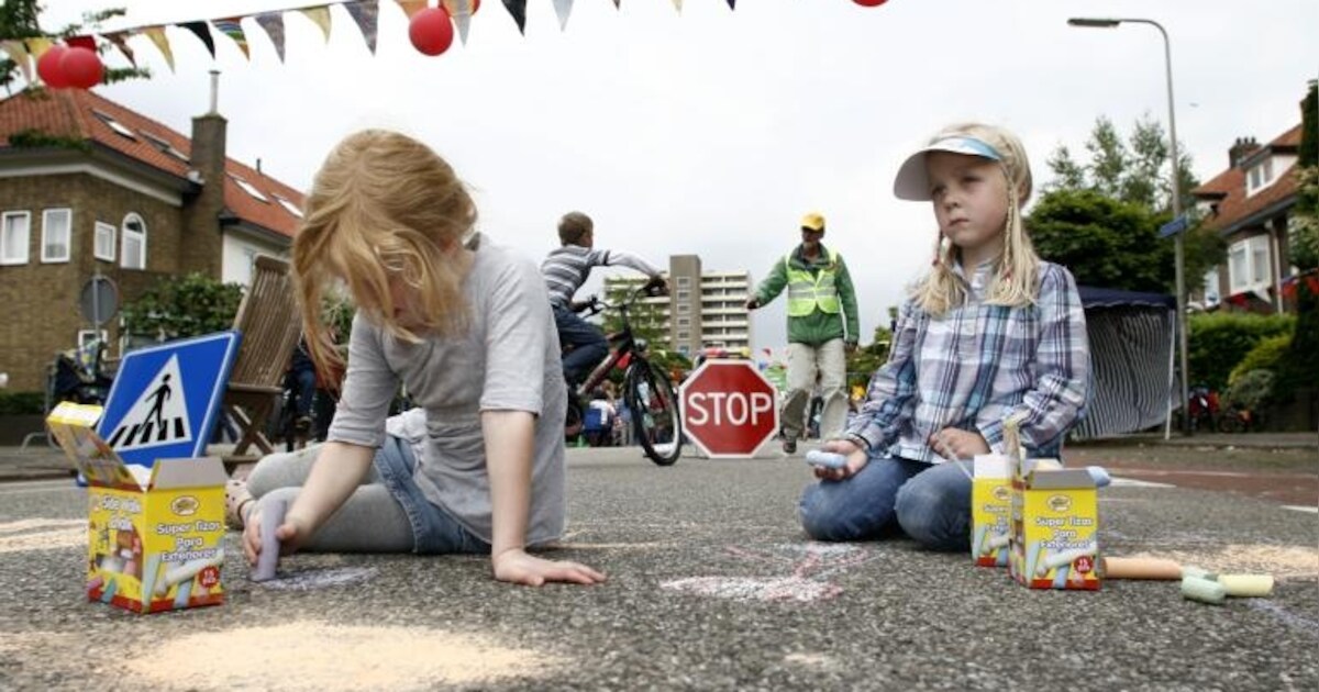 Straatspeeldag Wipstrik in teken van verkeersveiligheid