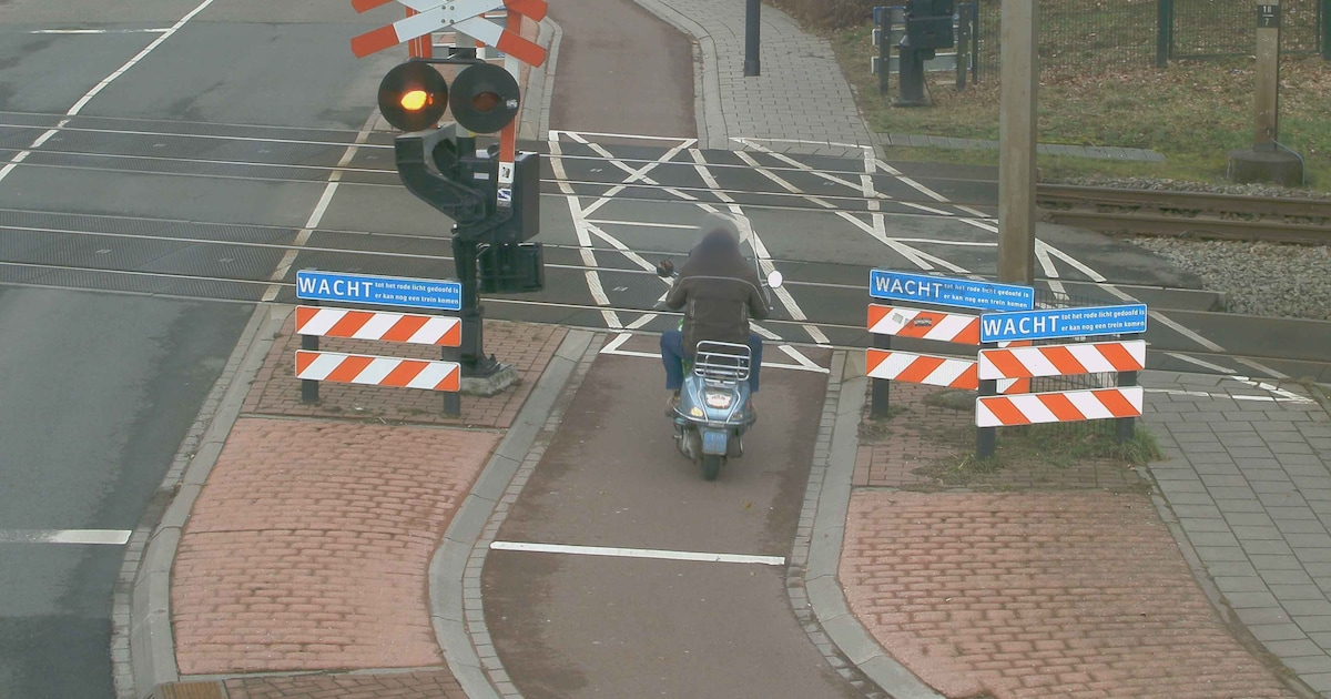 Lawine van reacties na boete bij spoor Borne (maar gelukkig hebben we de foto nu)