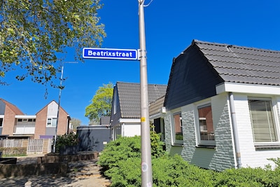 Oranje boven! Deze ‘koninklijke straten’ vind je in Almelo