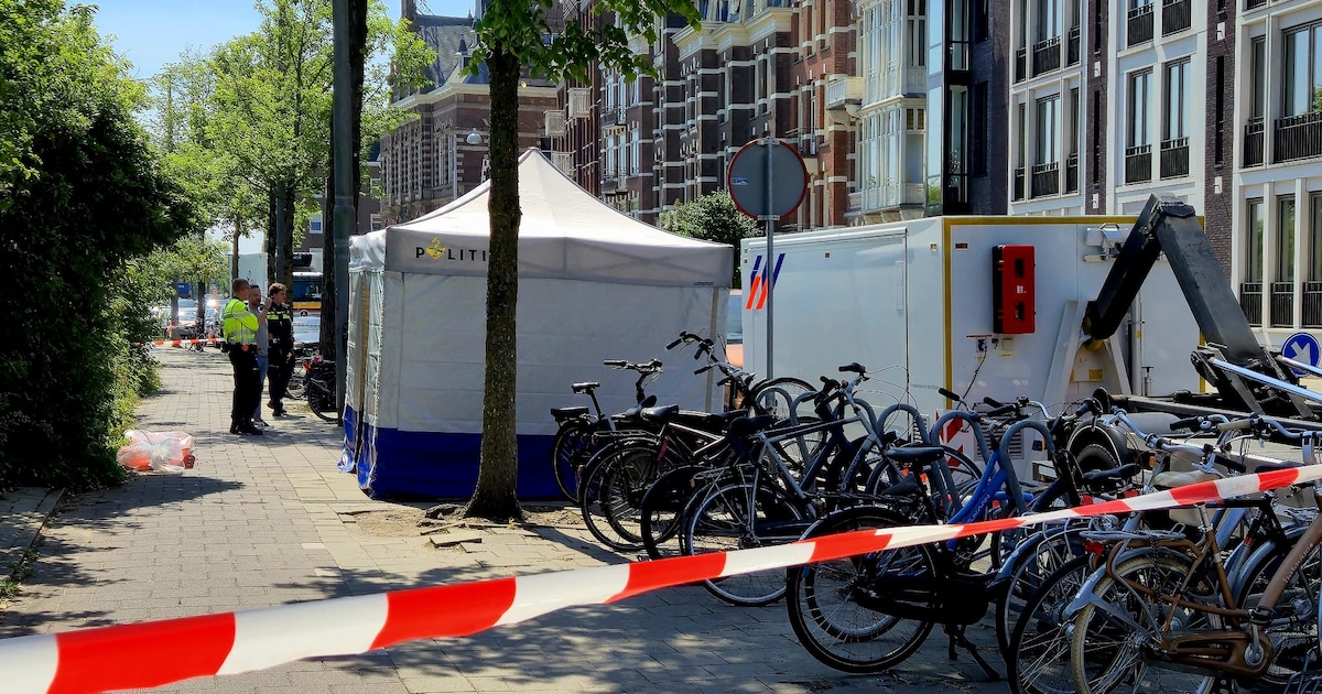 Dode in water aangetroffen in Amsterdam