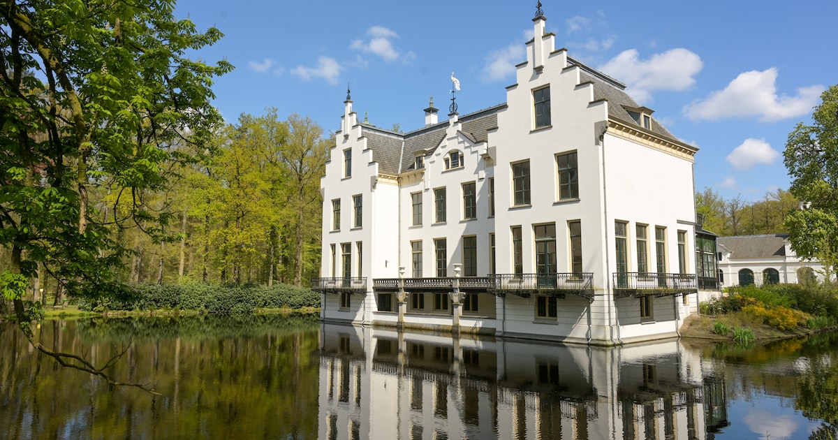 Wandelen in winterse sferen door natuur bij Landgoed Staverden