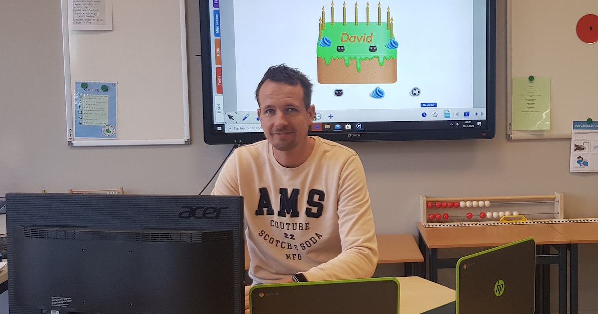 Jarige David (9) hoort en ziet zijn klasgenoten van Hei & Bos in Hoenderloo voor hem zingen