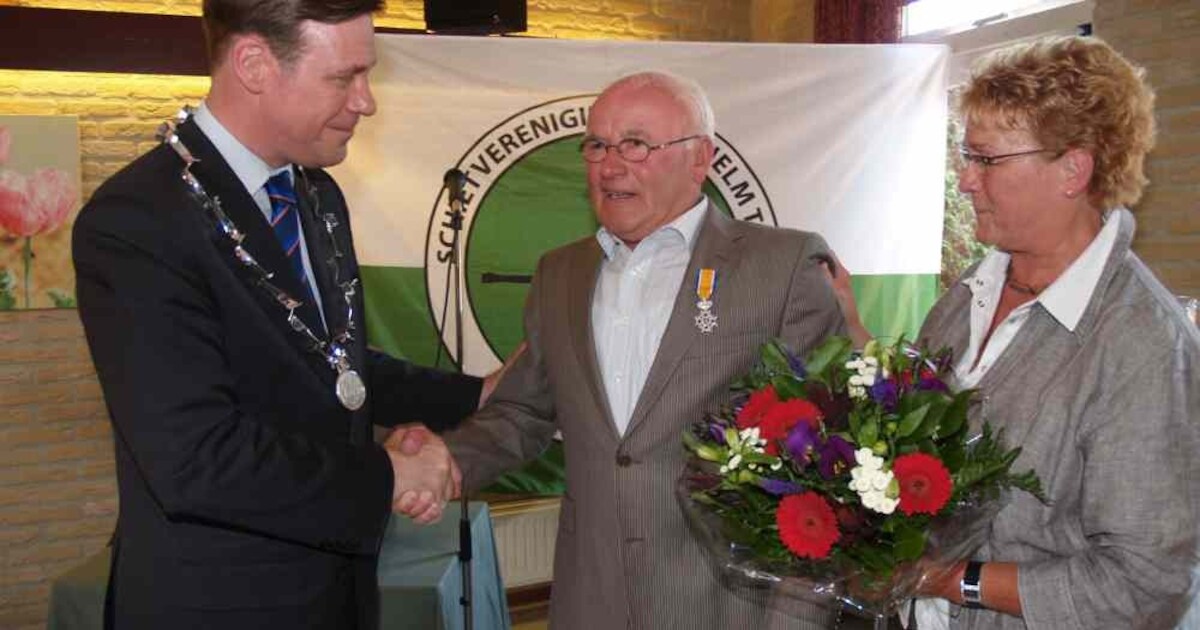 Lintje oud-voorzitter 60-jarige schietvereniging