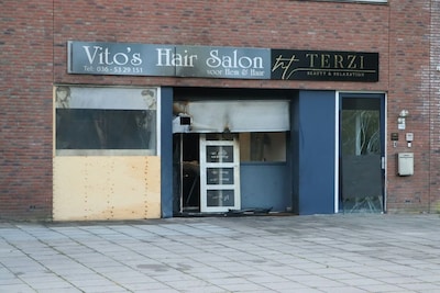 Na explosie, kogelgat en brand moet kapsalon in Almere dicht