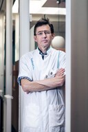 ‘Te weinig aandacht voor ouderen tijdens coronacrisis': Nijmeegse ...