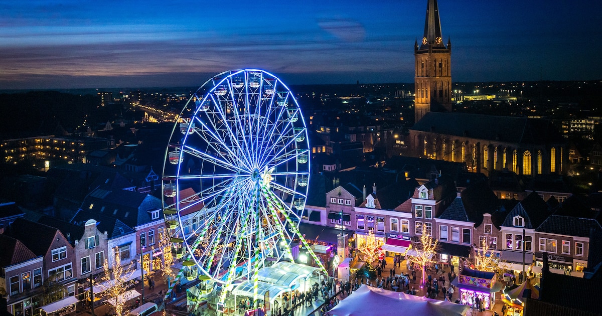 Reuzenrad geeft Kerst in Steenwijk extra glans: ‘Alsof je weer even kind bent’