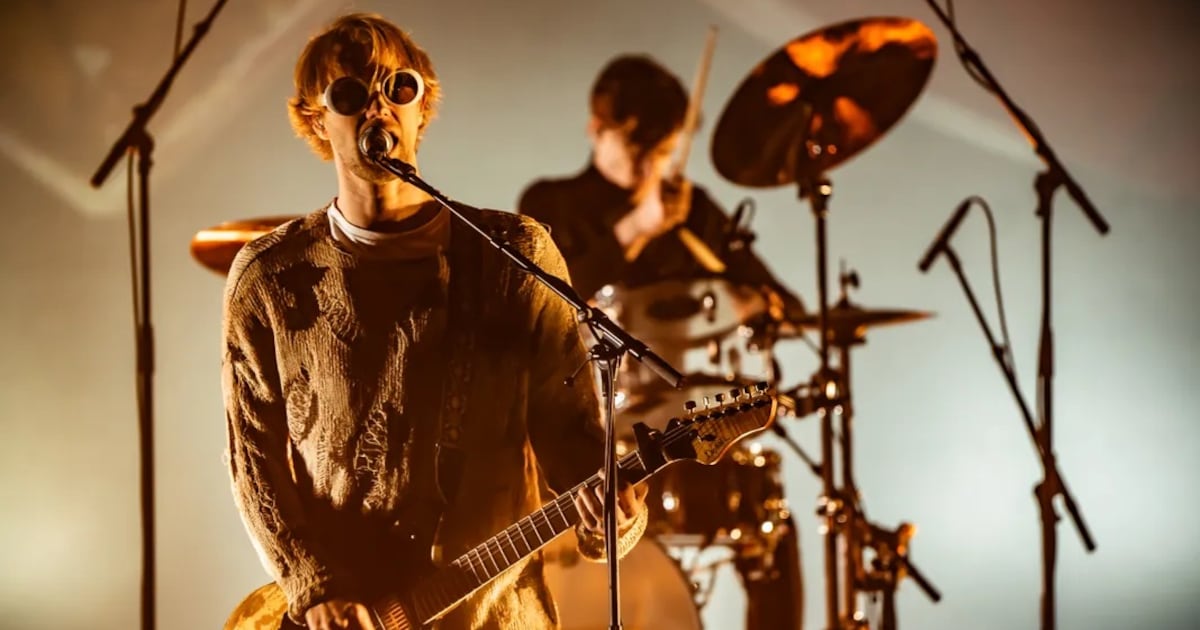 Band Mindfool treedt op in Café Classen in Arnhem