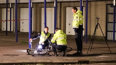 Ernstig gewonde persoon aangetroffen naast fiets in Amersfoort