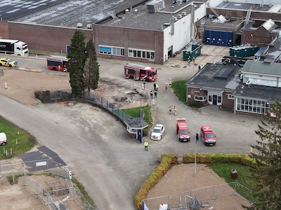 Gevaarlijke stof vrijgekomen bij textielbedrijf in Nijverdal: omwonenden moeten naar binnen