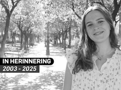 Mayke (22) neemt afscheid met expositie van haar kunstwerken