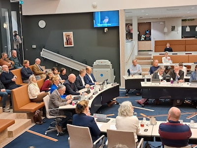 Vervanging rolstoellift raadszaal duurt (nog) langer vanwege conflict met leverancier