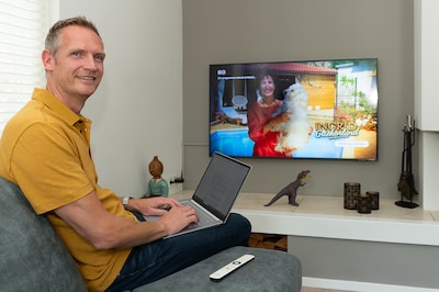 Rick tovert de chaos van B&B Vol Liefde om tot hilarische samenvattingen: ‘Over haar verbaas ik me zó’