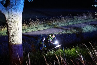 Dronken Hengeloër (20) probeert te vluchten na zware aanrijding met fietsster (27), omstanders grijp