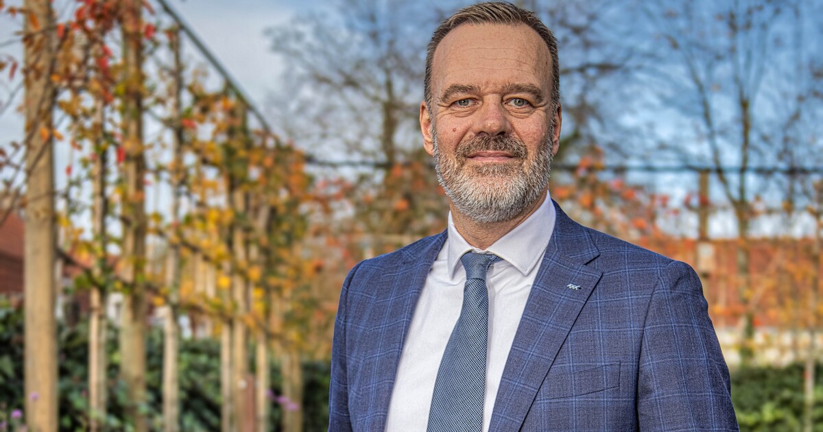 Wethouder Klaas Sloots (49) vertrekt uit Zwolle, en dat had best wel wat later gekund