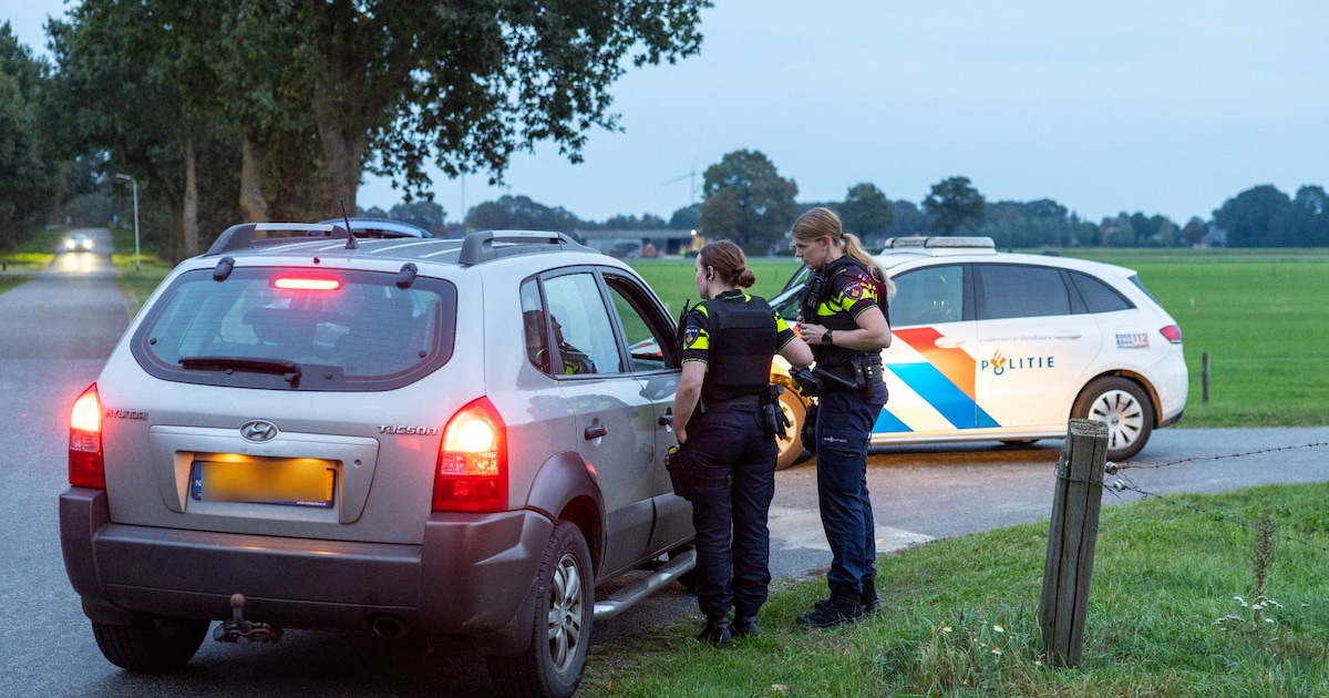 Politie vindt werkend drugslab bij Ommen, meerdere mensen aangehouden