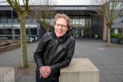 Rockende wethouder zwaait af in Harderwijk: ‘Mensen dachten vaak dat ik van een andere partij was’