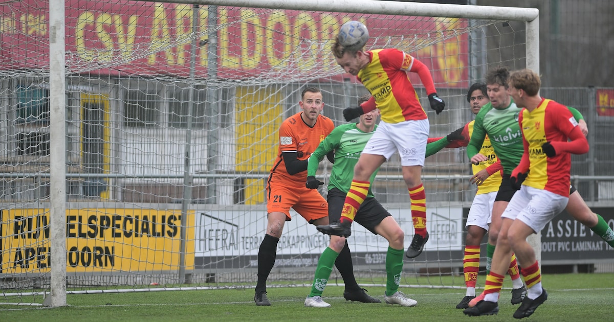 Weer vertrekt er een doelman voortijdig bij CSV Apeldoorn • Keeper terug bij SVI • Van Blerk kiest v