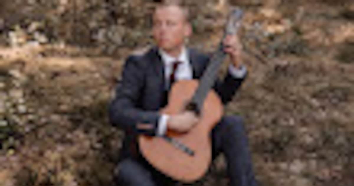 Gitarist Rick Doornbos speelt eigen werk in Sint Joriskerk