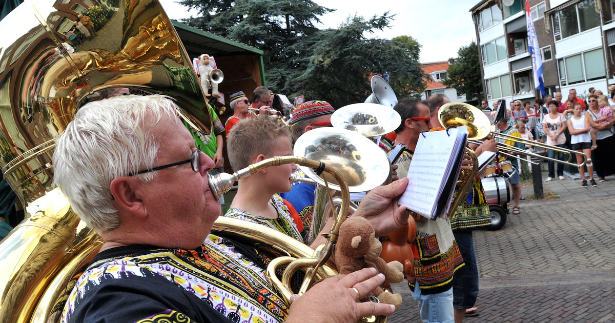 Dweilfestival brengt elf orkesten naar centrum van Zeewolde