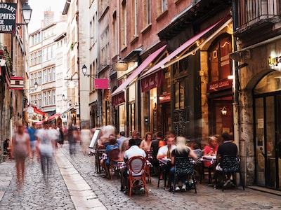 Misschien ontdek je dat Lyon geen onderbreking van je reis is, maar een bestemming op zich