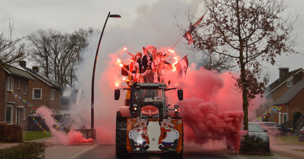 In dit Twentse dorp heeft de carnavalsoptocht soms meer deelnemers dan toeschouwers | Hengelo