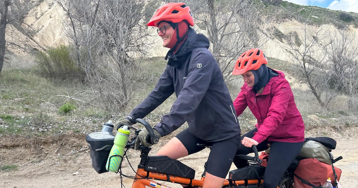 Martijn (30) fietst 7000 kilometer van Creil naar Tadzjikistan: ‘Halveren ze spontaan de rekening’