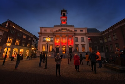Campagne tegen geweld tegen vrouwen kleurt Lochem oranje