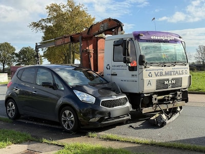 Botsing op rotonde in Zeddam zorgt voor lange files