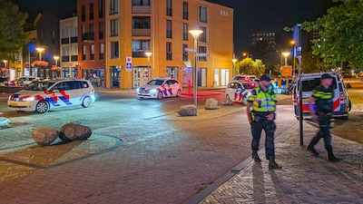Minderjarige jongens opgepakt na melding over mogelijk vuurwapen in winkelcentrum Vathorst in Amersf