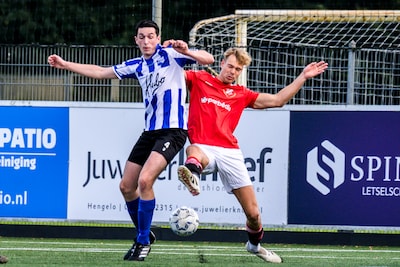 LIVE | Volle bak amateurvoetbal met genoeg om naar uit te kijken