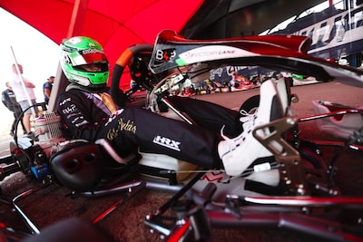 Van speelauto naar racesport: Juste (14) uit Apeldoorn zet volgende stap in carrière