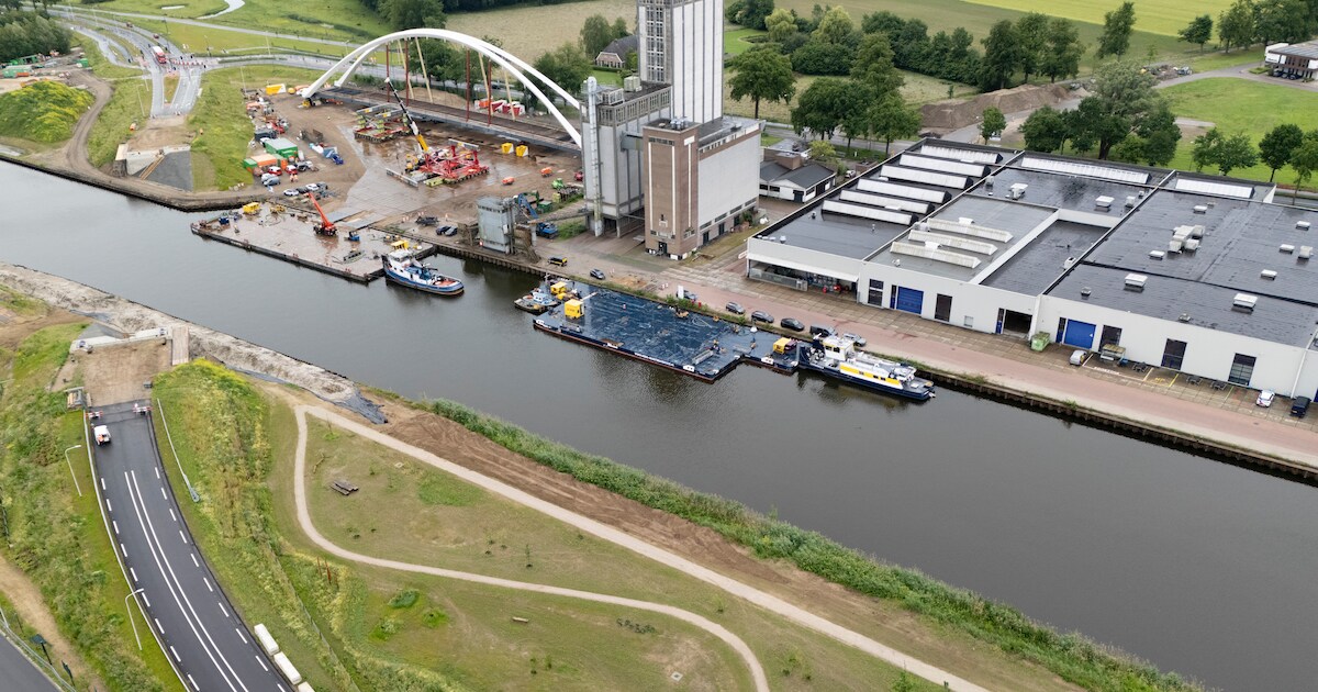 Invaren nieuwe brug Lochem pas na de zomer | Regio | De Stentor.nl