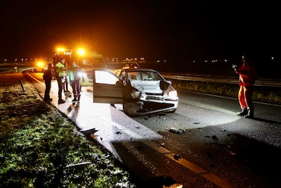 Ongeval tussen twee auto’s op de N50 bij Ens veroorzaakt veel schade