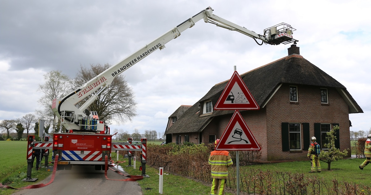 Schoorsteenbrand in woning in Vinkenbuurt
