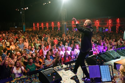 Dorpsfeest Hoogland heeft vervanger gevonden na afzeggen André Hazes