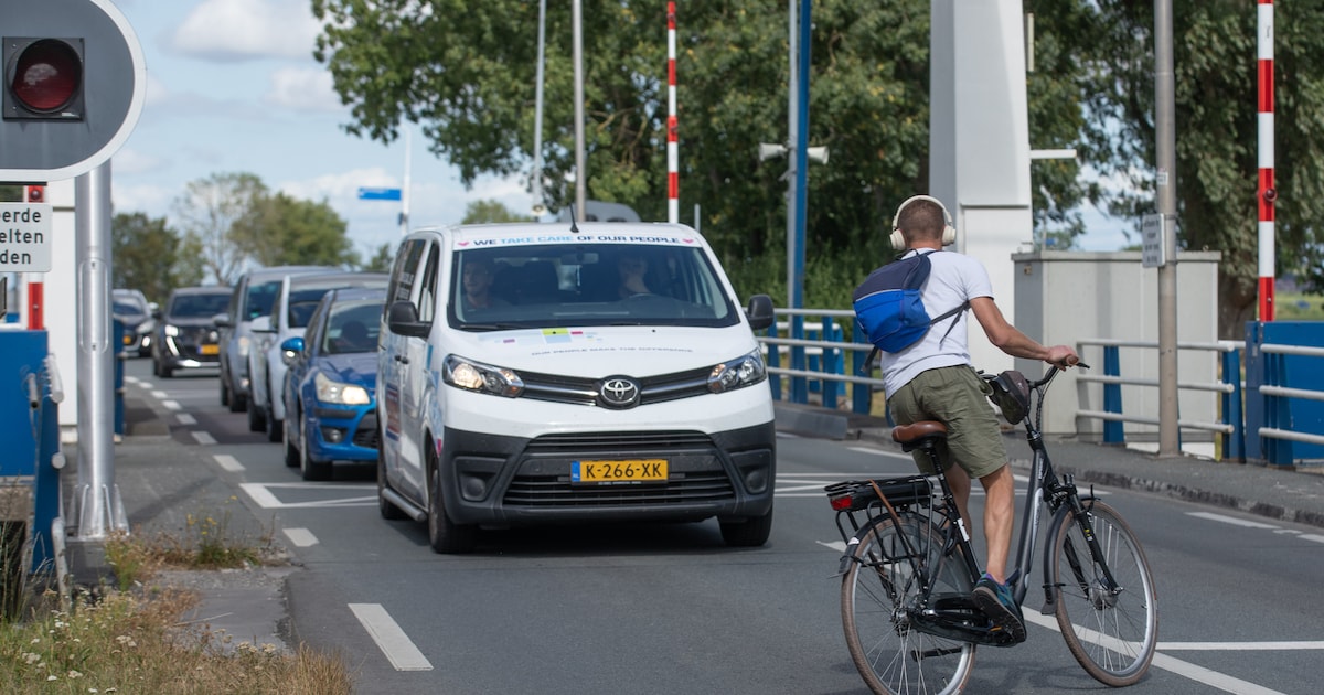 Gevaarlijke situaties door wéér een storing aan Eembrug