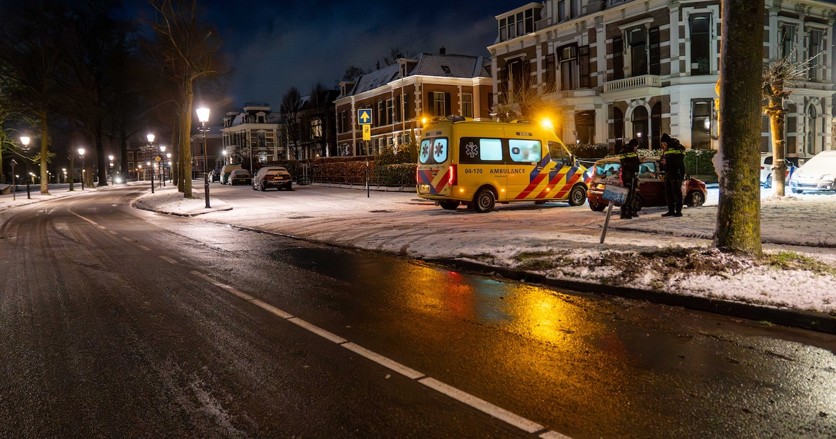 Meerdere ongelukken in en rond Deventer door gladde wegen