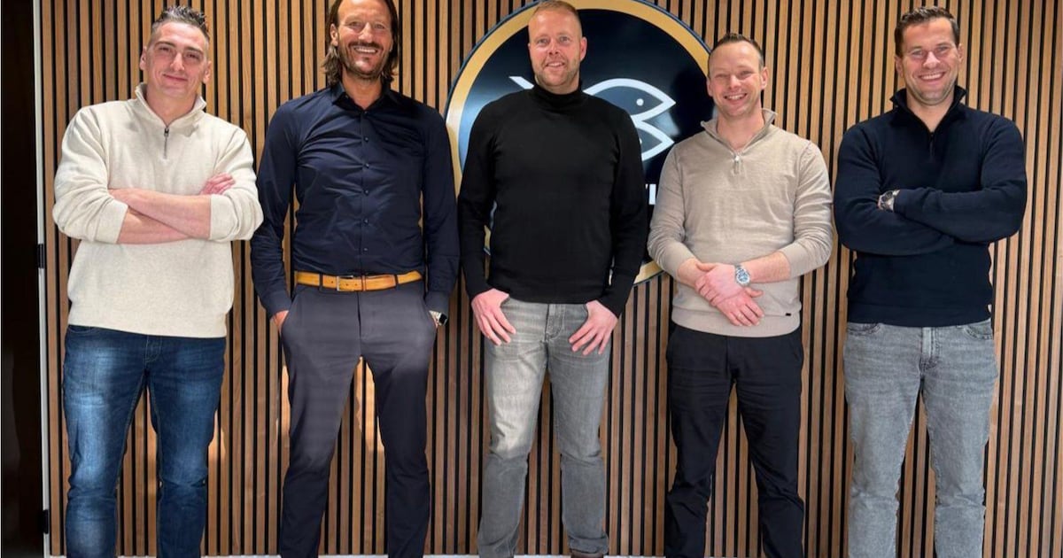 Urker visgroothandel haalt branchegenoot uit Bunschoten-Spakenburg binnen