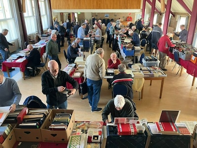 Deventer Postzegelvereniging viert haar 75-jarig jubileum