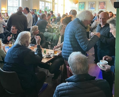 Binnenstadbewoners Kampen welkom op avond vol verhalen en ontmoeting