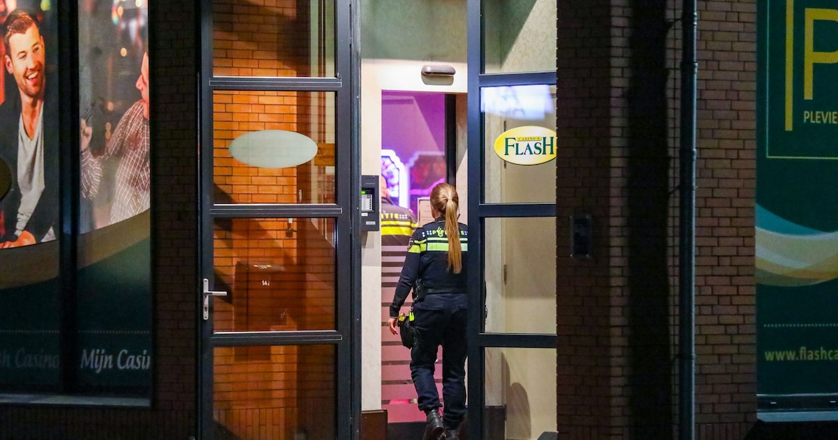 Gewapende overval op Flash casino in Apeldoorn: daders met buit ervandoor
