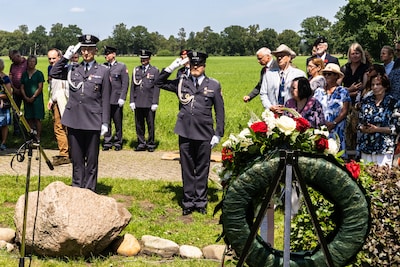 Vier Poolse vliegers en een moeder die niets wil zeggen over die nacht in 1942